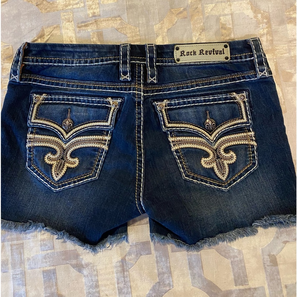 Rock revival women’s shorts sz 31